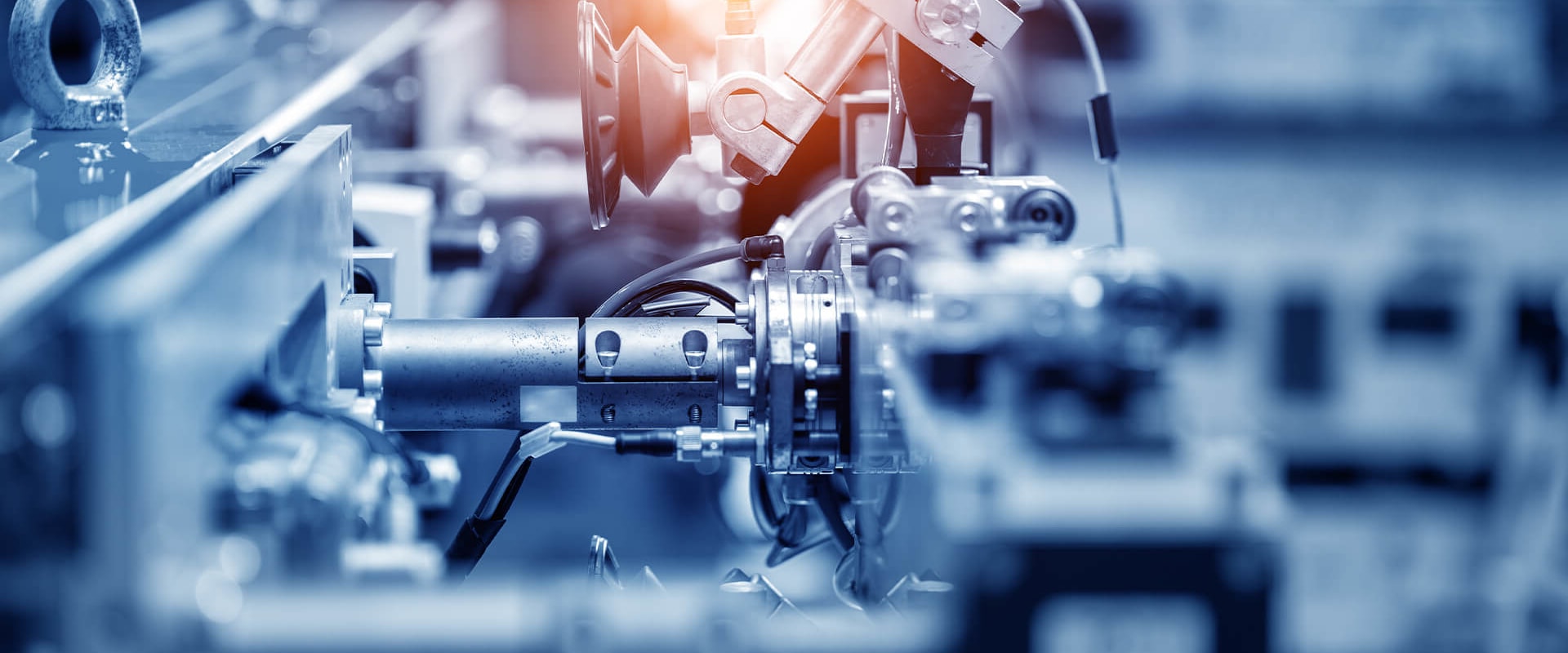 The Benefits of Industrial Technology: How Automation, Big Data, AR, 3D Printing and Nanotechnology are Transforming Manufacturing